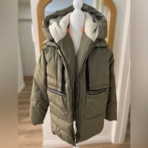 Bomber jacket from Orolay